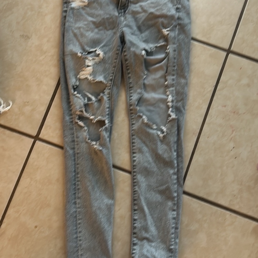Distressed Gray Skinny Jeans